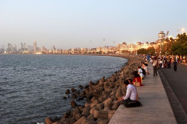 Top Places to Visit near Marine Drive in Mumbai